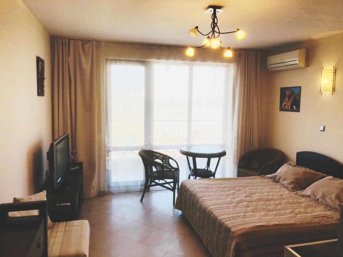 First Line Apartments Argo -Studio Room Front Sea View لوزينيتس المظهر الخارجي الصورة